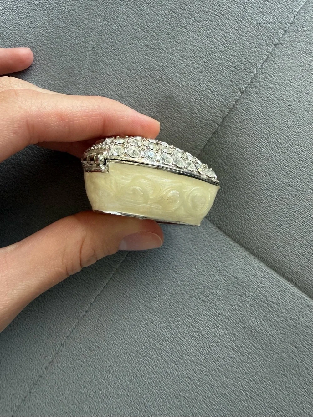 Vintage Crystal Heart Trinket Box - Silver Sparkle